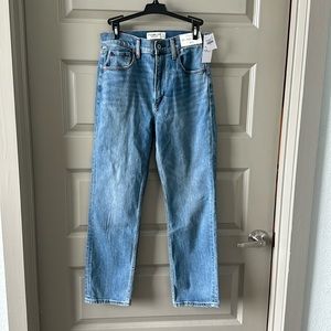 Abercrombie & Fitch Ankle Straight ultra High Rise size 4/27